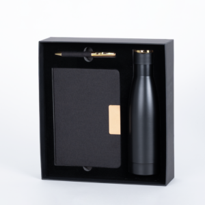 Set de Regalo «EPIC» negro con detalles dorados.
